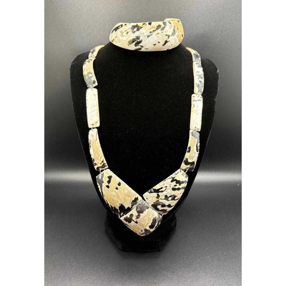 Natural Handmade Shell Necklace and Cuff set